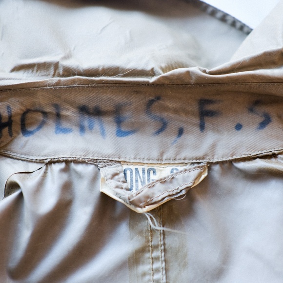 Vintage Army Green Raincoat - Picture 3 of 4